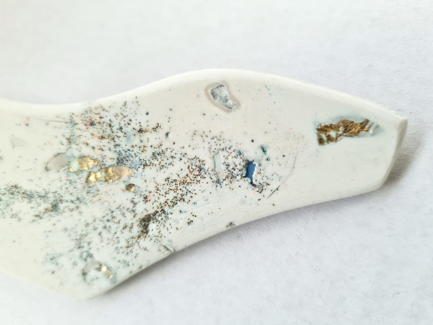 Abstract form pin